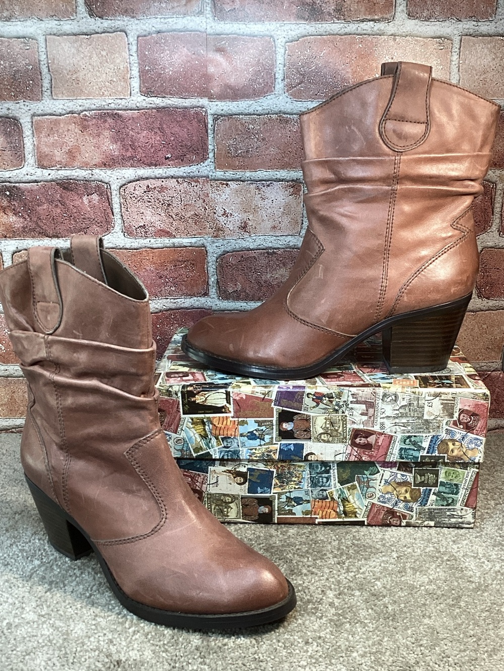 Arturo Chiang womens slouch western boots size 9